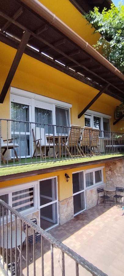 Levendula Apartmanhaz Hajduszoboszlo Luaran gambar