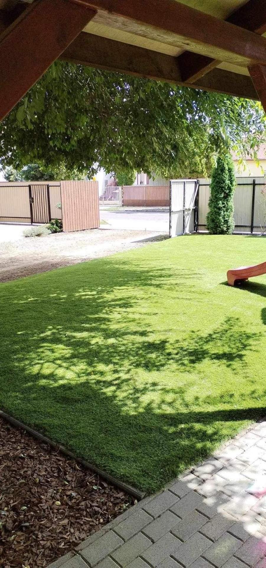 Levendula Apartmanhaz Hajduszoboszlo Luaran gambar