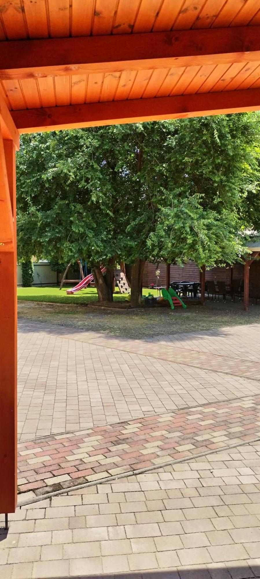 Levendula Apartmanhaz Hajduszoboszlo Luaran gambar